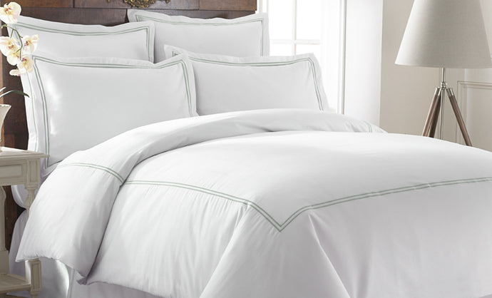 Hotel Collection T600 3 Piece Duvet Set White with Double Marrowing Jade King