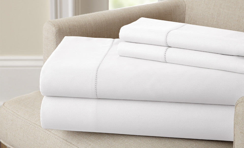T400 100% Cotton 4 Piece Sheet Set with single hole hem White Queen
