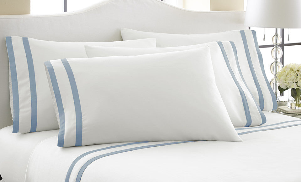 1000 Thread Count 6-Piece Sheet Set With Double Satin Band White/Celestial Blue Queen