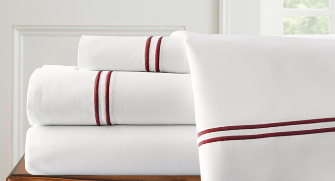 1000 Thread Count 4-Piece Sheet Set White/Biking Red Queen