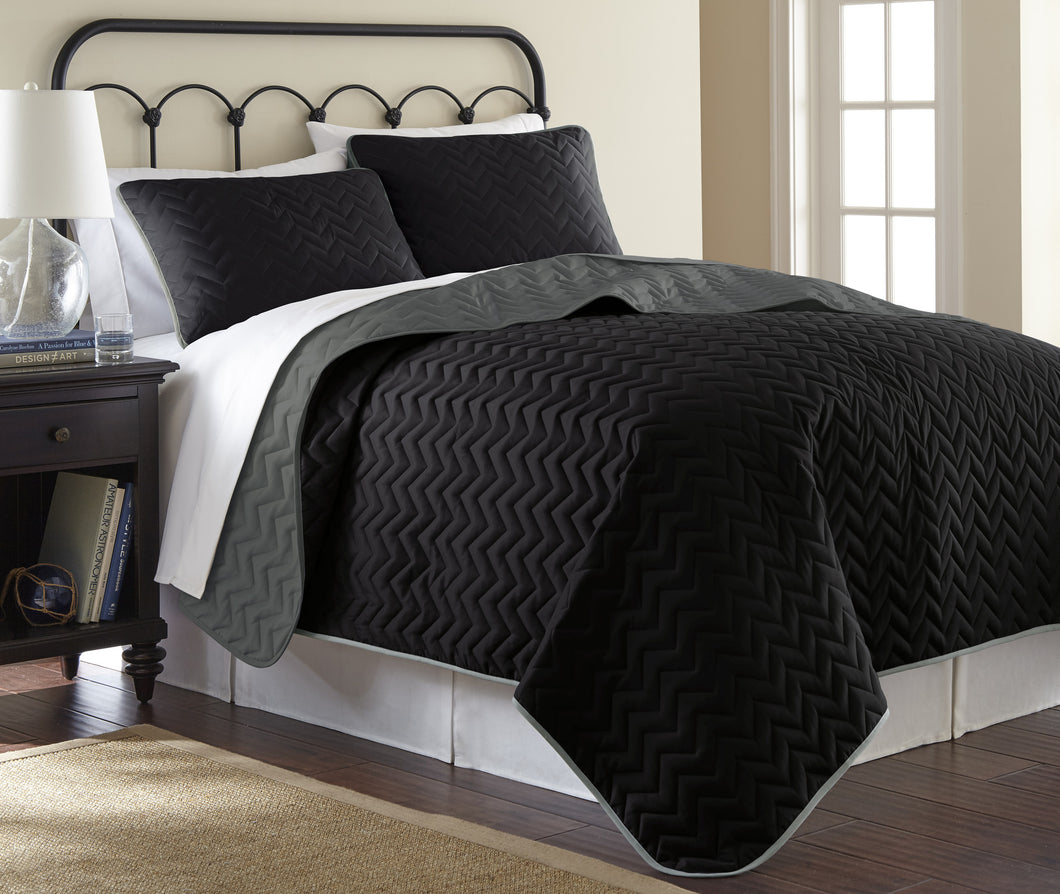 3 Piece solid Reversible Chevron Coverlet Set  Black/Gray Queen