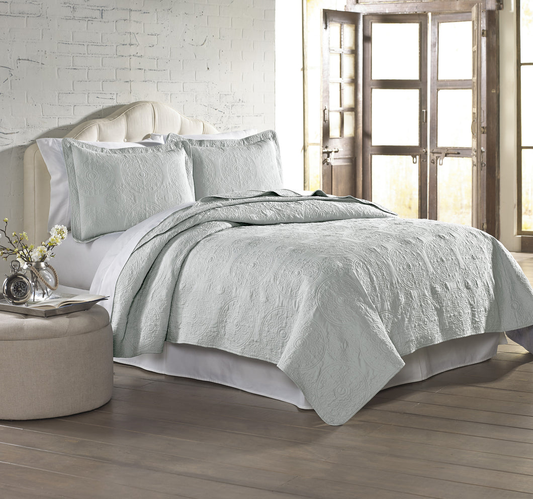 3 Piece Solid EmbroideRed quilt Set King Silver