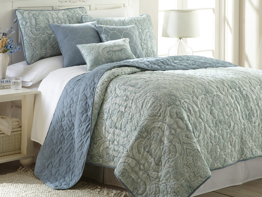 Sanctuary  6 Piece reversible quilt Set Jade  Queen