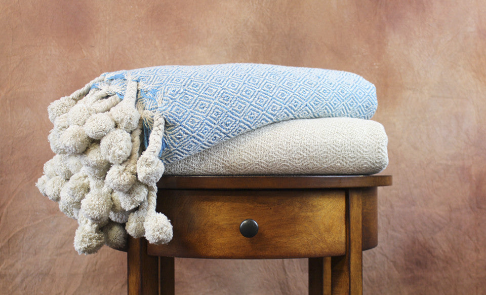 2 Pack 100% Cotton throws - Diamond- Ivory/Sky