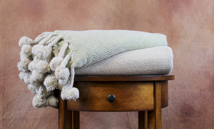 2 Pack 100% Cotton throws - Diamond- Ivory/Lime