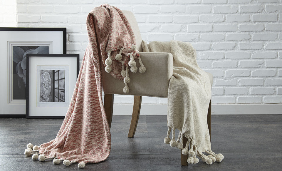 2 Pack 100% Cotton throws - Diamond- Ivory/Silver