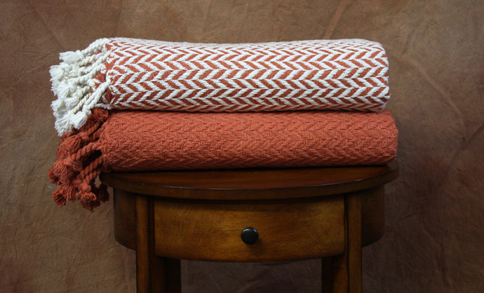 2 Pack 100% Cotton throws - Monacco- Ivory/Brick