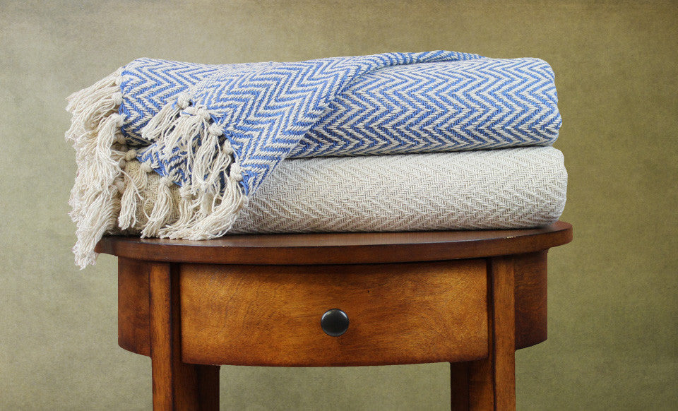 2 Pack 100% Cotton throws - Chevron- Ivory/Blue