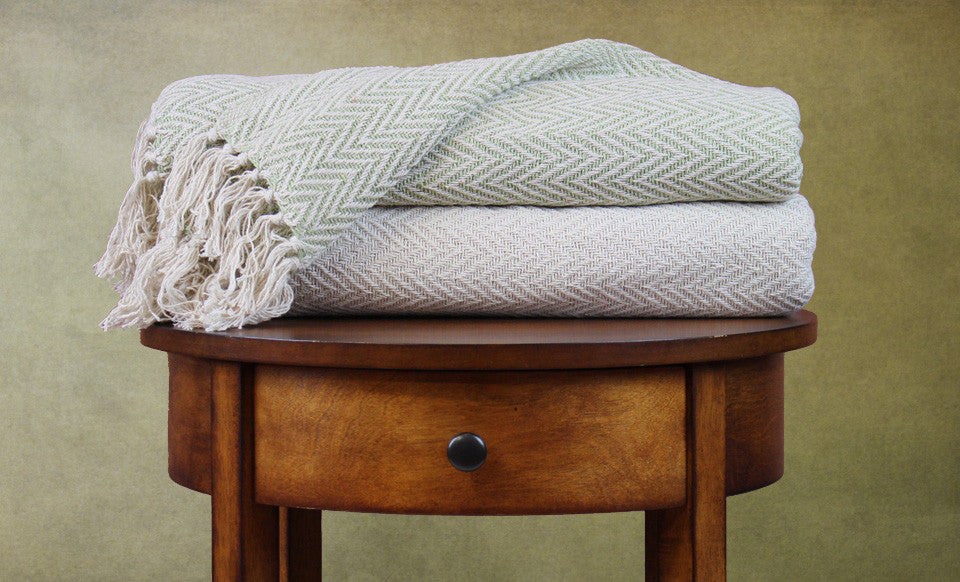 2 Pack 100% Cotton throws - Chevron- Ivory/Lime