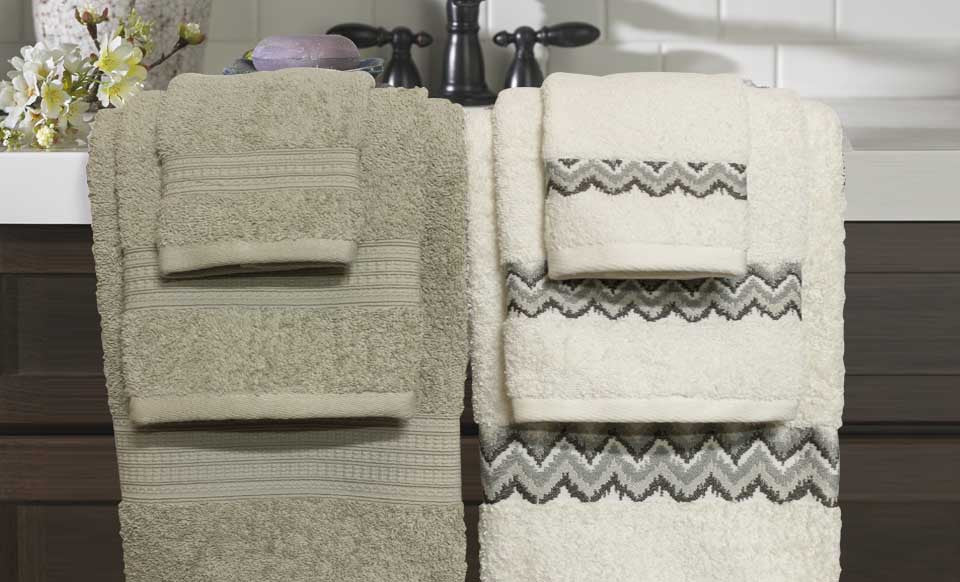 600 GSM 100% egyptian cotton 6 piece towel set with Chevron border Taupe