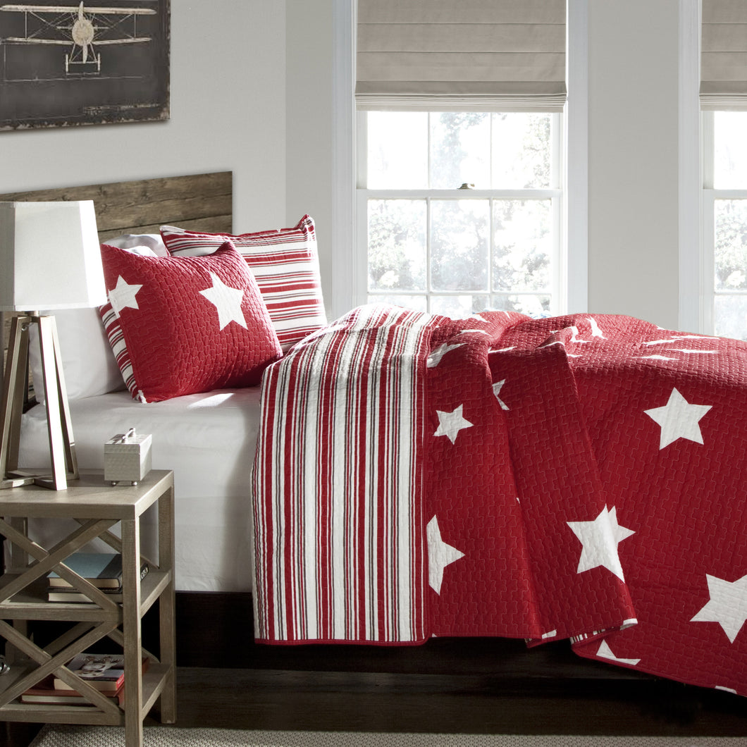 Star 3 Piece Red Reversable Quilt Full/Queen