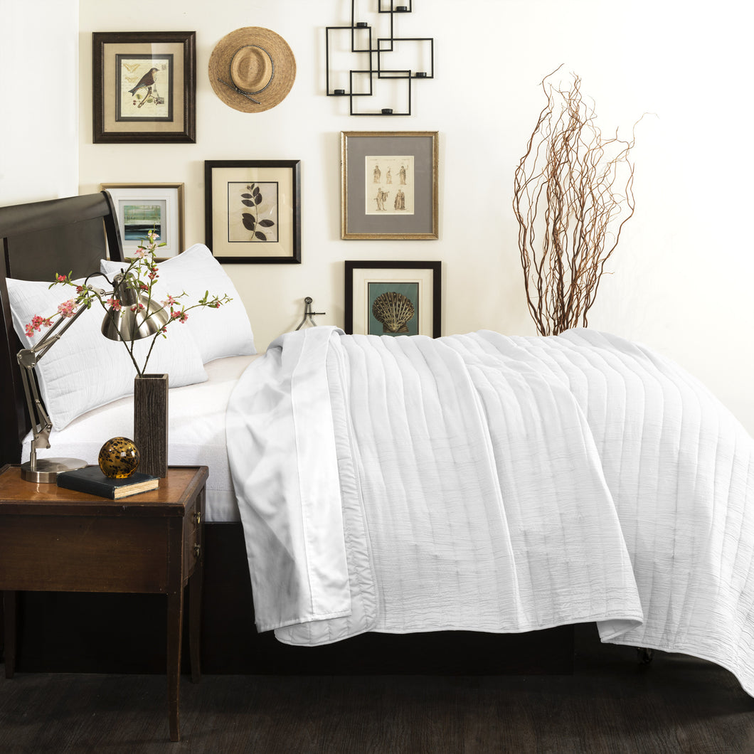 Crinkle Solid 3 Piece White Reversable Quilt King