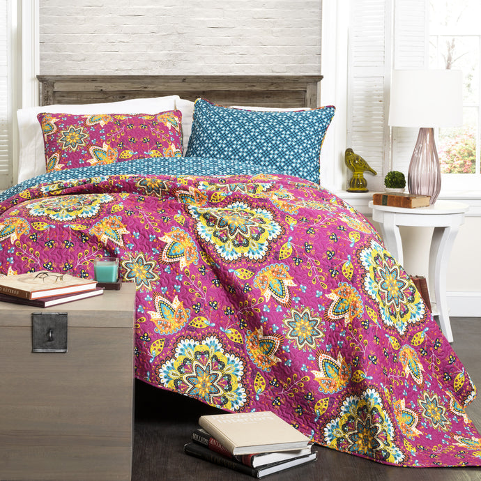 Addington 3 Piece Fuchsia Reversable Quilt King