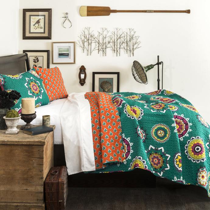 3 Piece Turquoise Reversable Quilt King