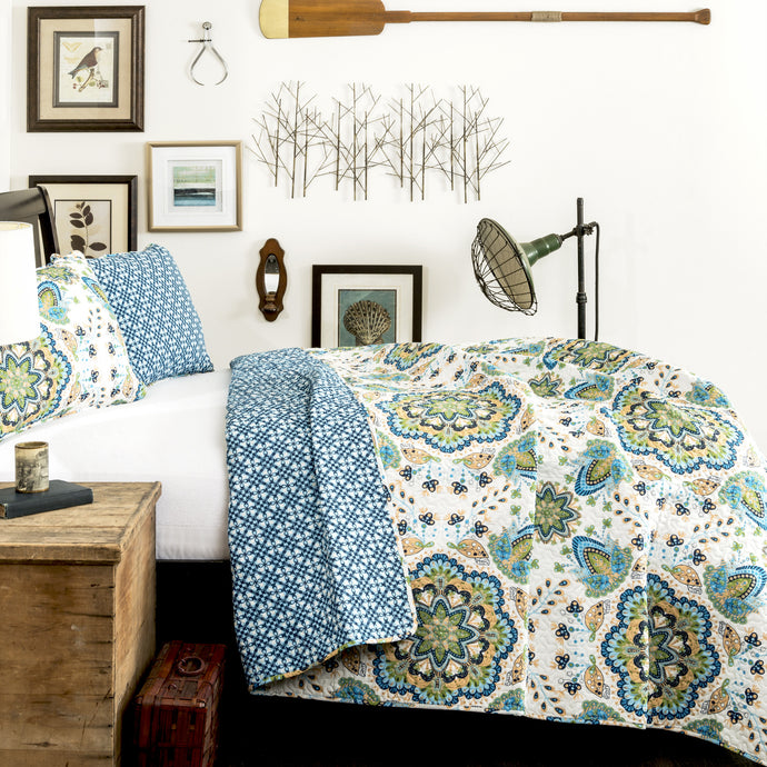 Addington 3 Piece Blue/Green Reversable Quilt Full/Queen