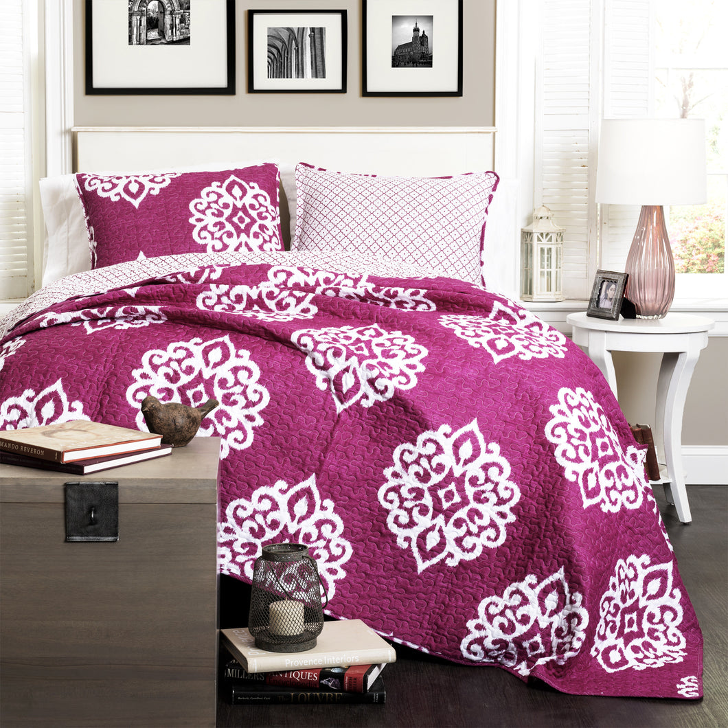 Sophie 3 Piece Fuchsia Reversable Quilt Full/Queen