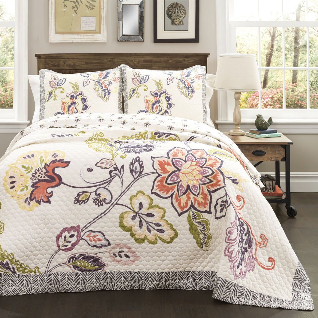 Aster Reversable Quilt Coral/ Navy 3 Piece Set Full/ Queen
