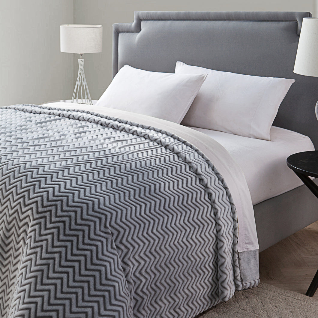 Chevron Two Tone Full-Queen Blanket In Gray