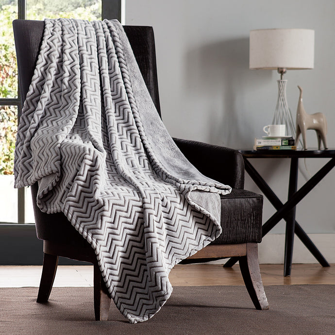 Chevron Two Tone Throw In 50X60 In Gray