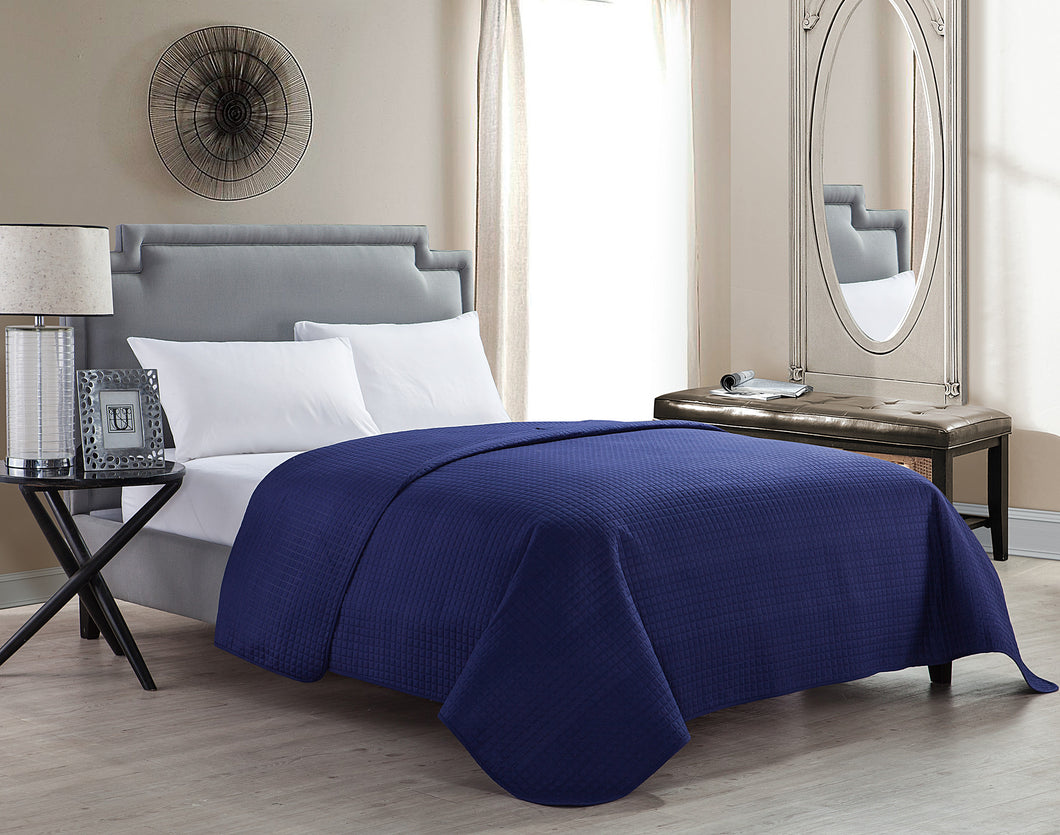 Columbus King Quilt In Blue