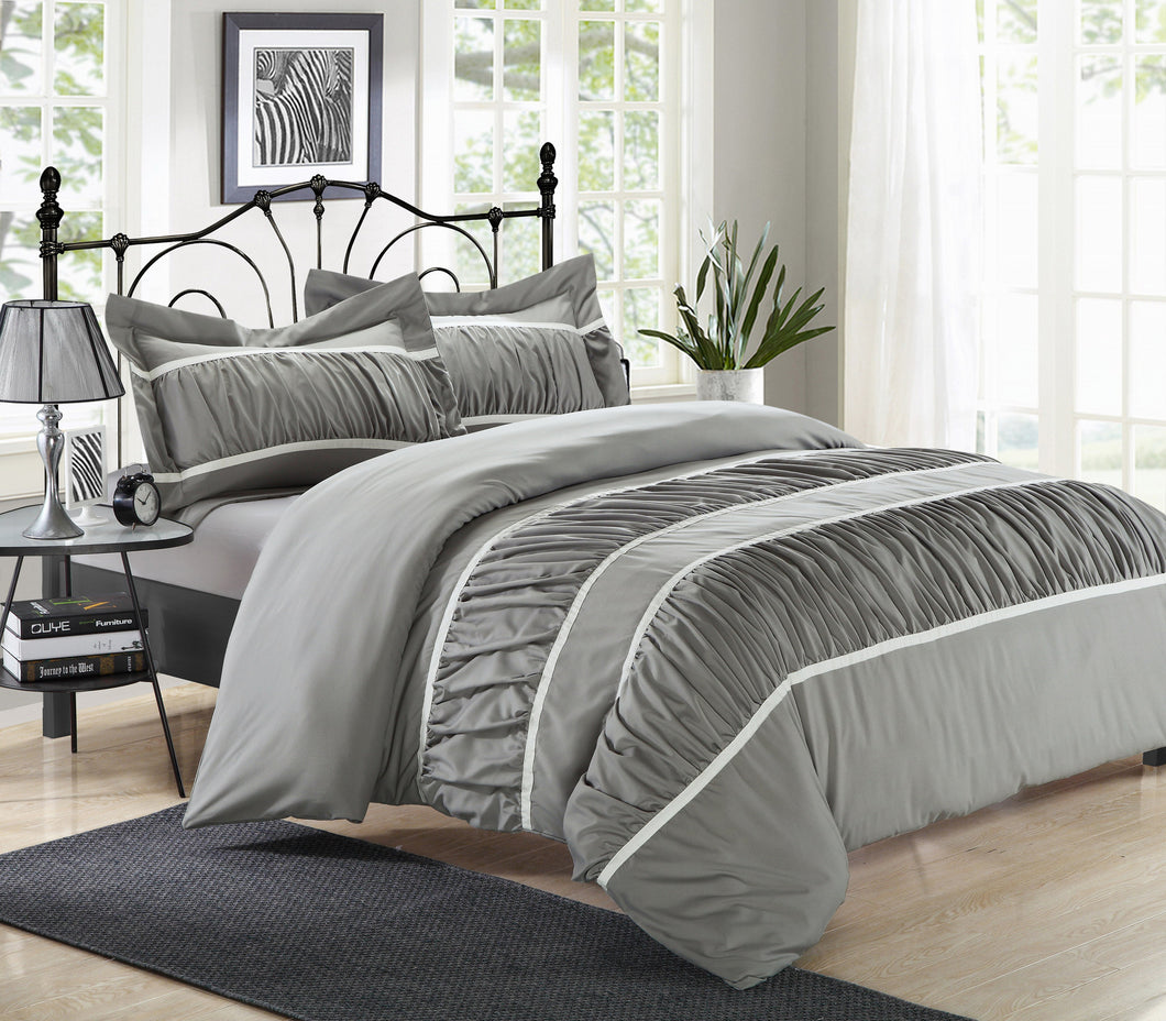 Chic Home Besily Silver 3-piece Bedding Ruffled Duvet Cover Set King size