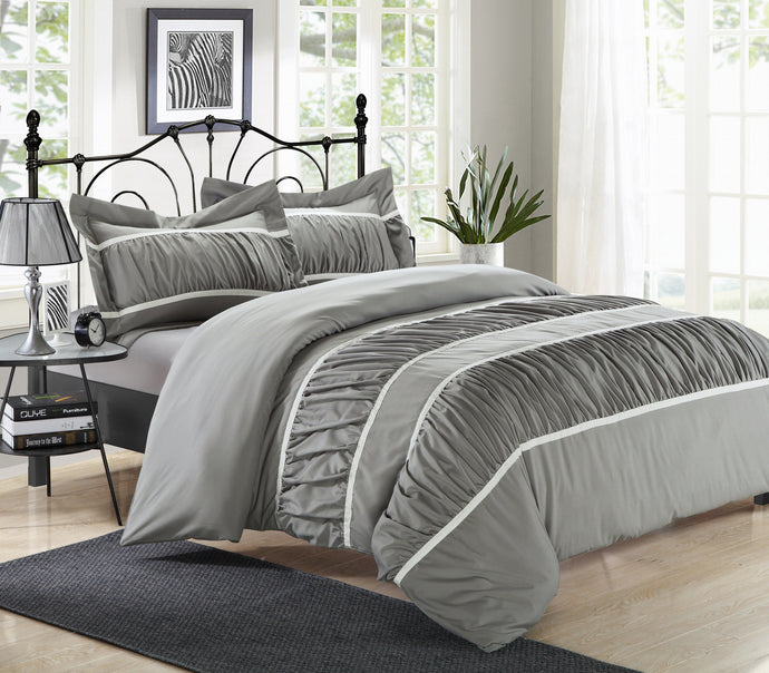 Chic Home Besily Silver 7-piece Bedding Ruffled Duvet Cover Set King size