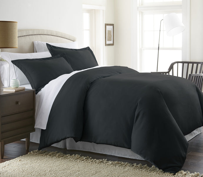 Home Collection™ Luxury Double Brushed 3 Piece Duvet Set in Full/Queen Black