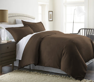 Home Collection™ Luxury Double Brushed 3 Piece Duvet Set in Full/Queen Chocolate