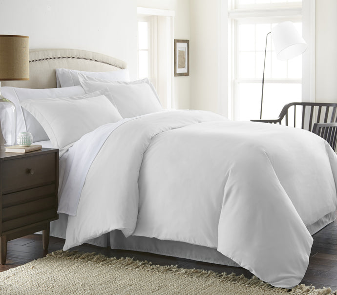 Home Collection™ Luxury Double Brushed 3 Piece Duvet Set in Full/Queen White