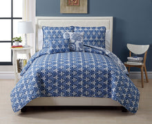 Jordin 5 Piece Full-Queen Reversible Quilt In Blue