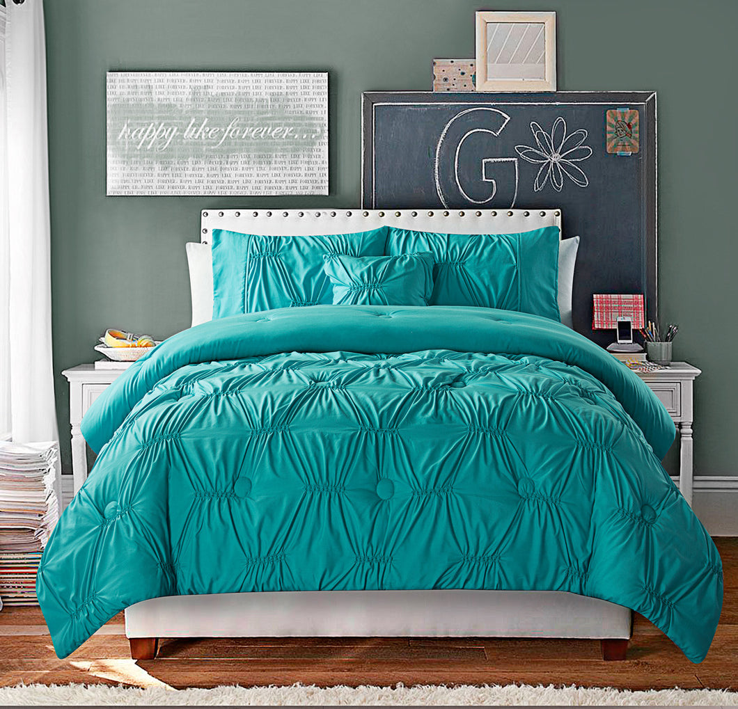 Monica 3 Piece Comforter Set In Turquoise