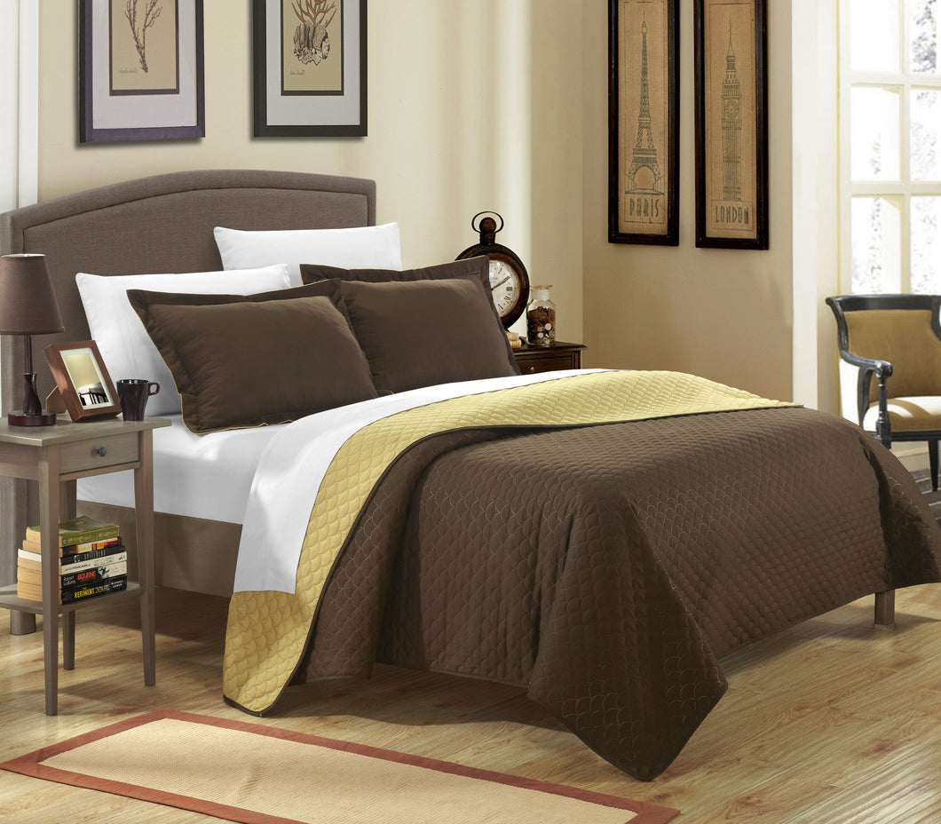 Chic Home 7 Piece Lugano Reversible Color Block Modern design Quilt with Shams Set, Queen, Gold, with 4 Piece White Sheet Set