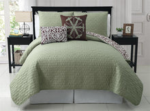 Tempo 5 Piece Reversible Full Queen Quilt In Sage