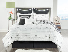 Woodland 8 Piece Queen Comforter Set In Black/White